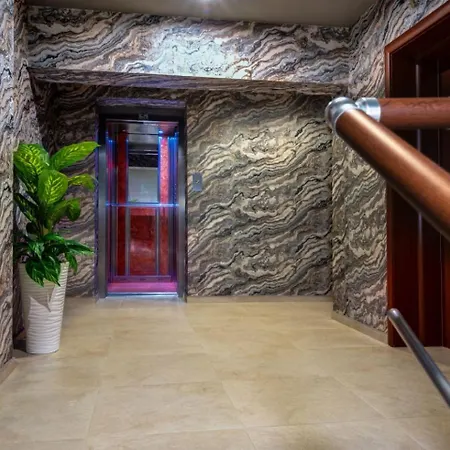 Sea View Hills Hotel