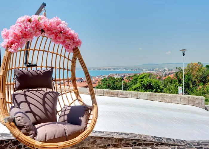 Sea View Hills Szálloda