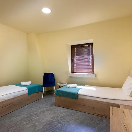 Sea View Hills Hotel *