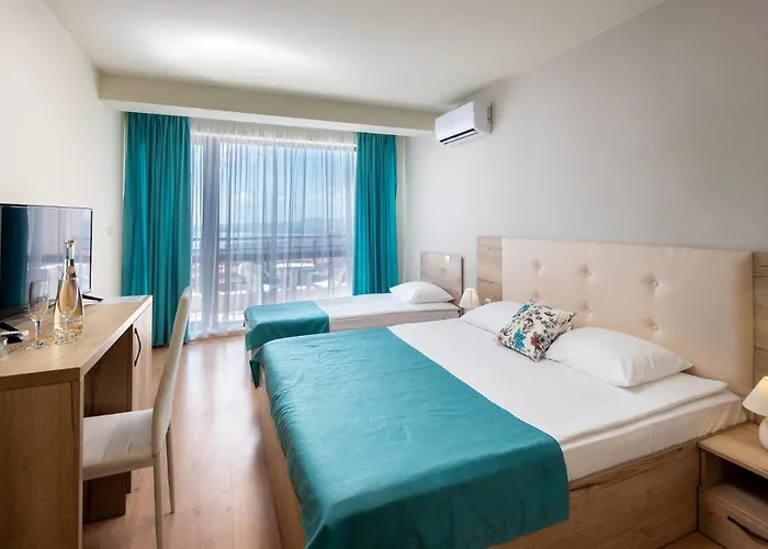 Sea View Hills Hotel *