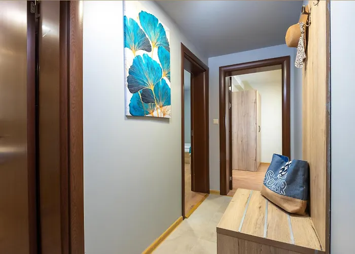 Sea View Hills Hotel *