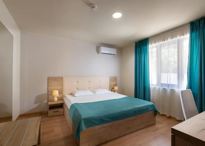 Sea View Hills Hotel